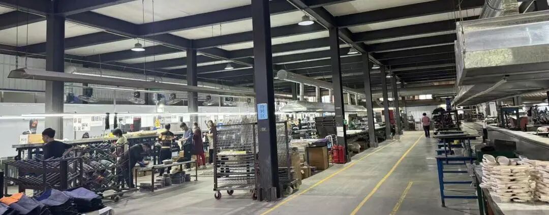 PATCUS op de Kantonbeurs: gepatenteerde schoenen van natuurlijk latex openen een nieuw blauw oceaan van wereldwijde samenwerking
