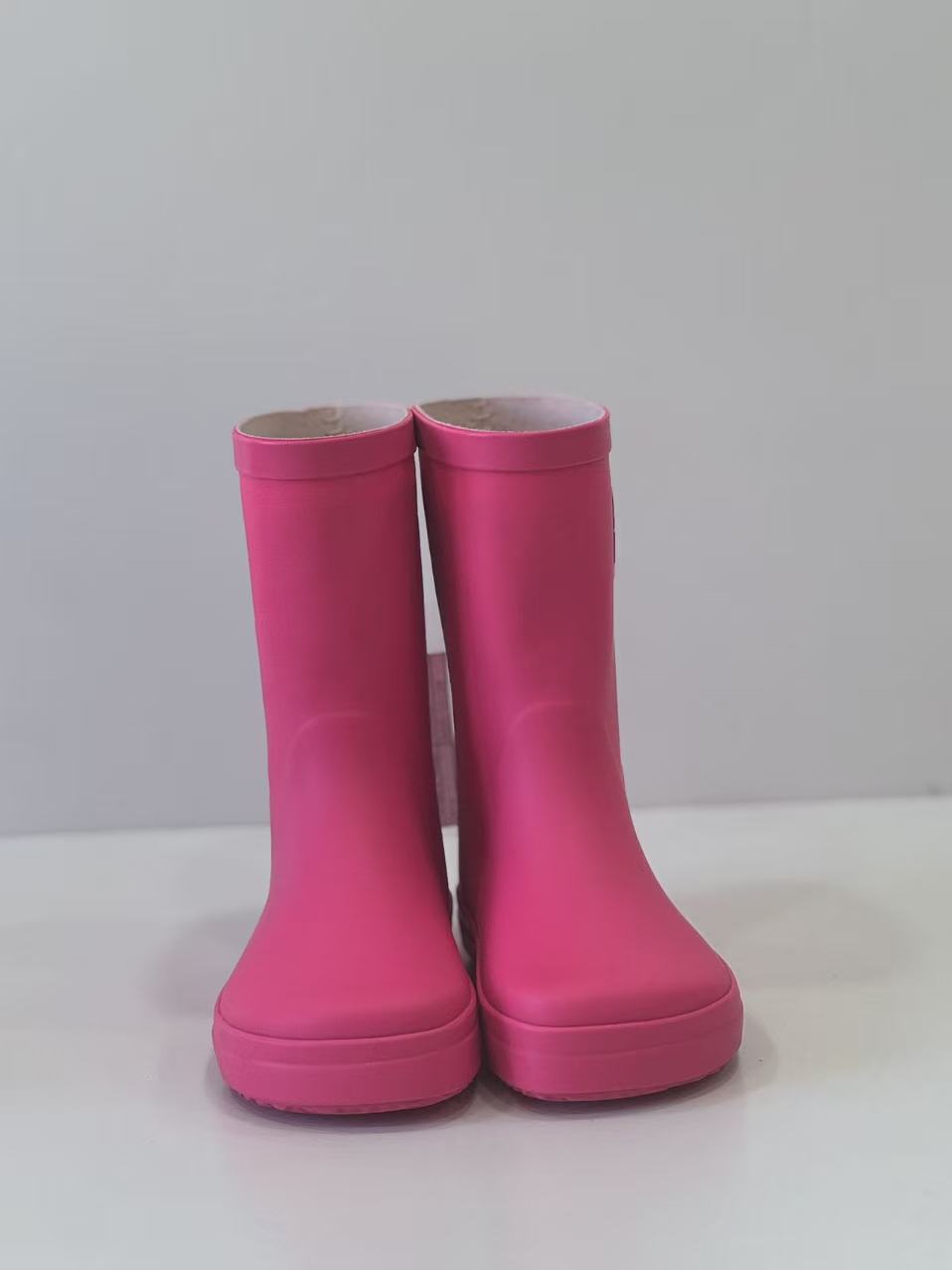 Kleurrijke latexlaarzen voor kinderen